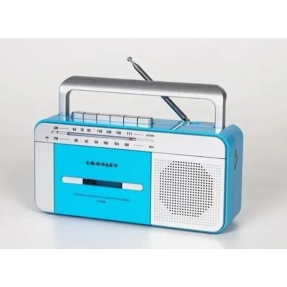 Stranger Things Season 4 Crosley CT102A Cassette Player Recorder Bluetooth - Picture 6 of 7